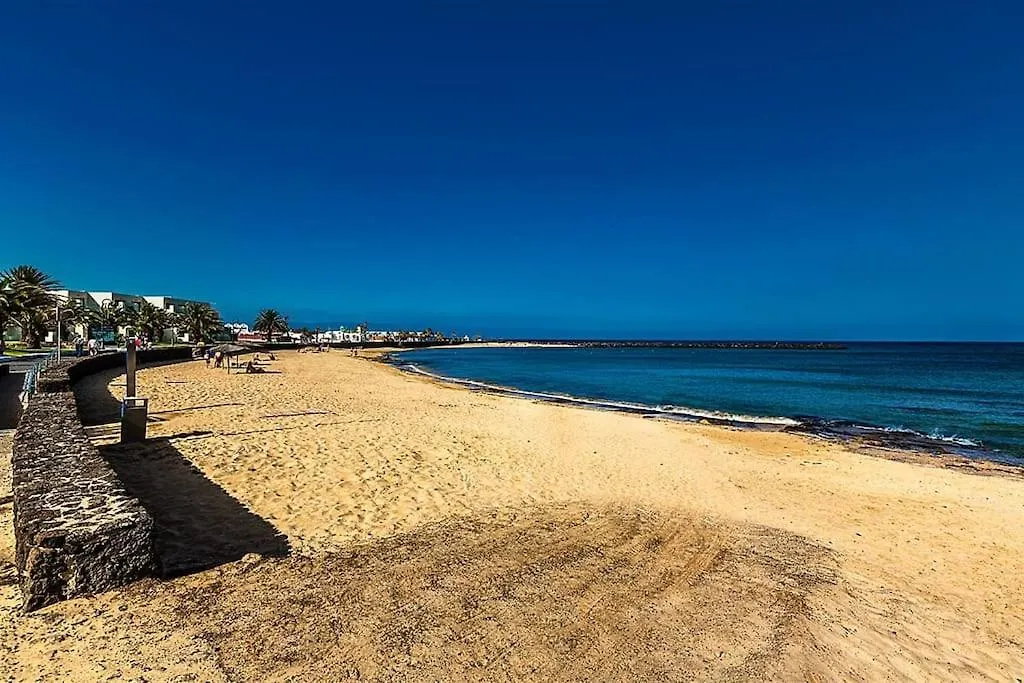 Apartment Vivienda Vacacional Casa Las Cucharas Costa Teguise Spain